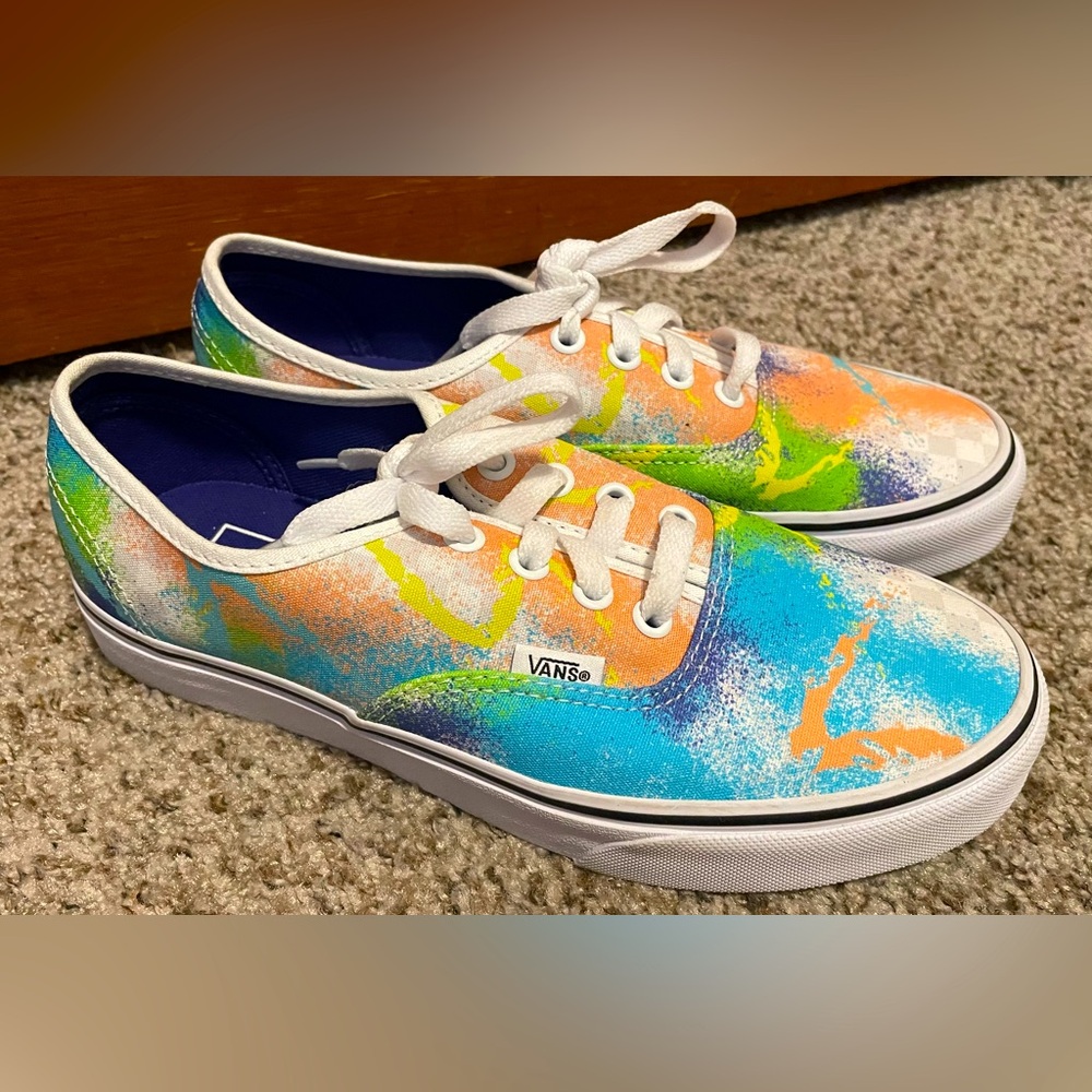 Vans Authentic Retro Mart Pastel Spray Paint Lace up Sneakers W 7’5 Like New